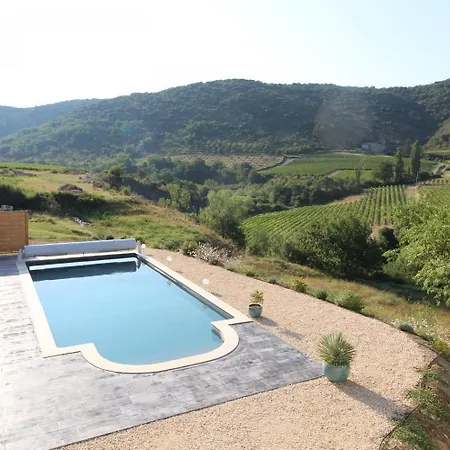 Du Soulier 6p, 3ch, Piscine Holiday home *
