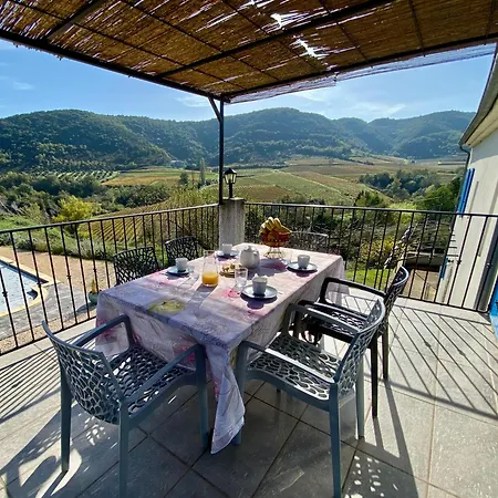 Du Soulier 6p, 3ch, Piscine Holiday home